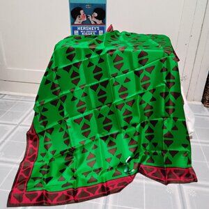 Silk scarf Hershey's kisses motif